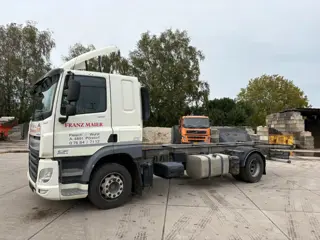 DAF CF 330 4X2 MANUEL GEARBOX AIRCO (bj 2014)