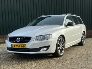 Volvo V70 2.0 T5 Nordic+ Automaat/19inch/Blackline/Camera enz enz
