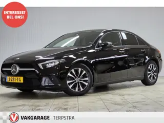 Mercedes-Benz A-Klasse 180 Business Solution/ LED Koplampen/ Wide-Screen/ Stoelverw./ Camera/ Zwarte
