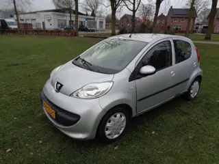 PEUGEOT 107 9-2-2027  a p k 