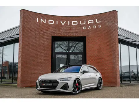 Audi RS6 Avant 4.0 TFSI quattro Kreide RS Dynamic Plus 305km/h