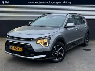 Kia Niro 1.6 GDi Hybrid DynamicLine 1e eign. NL-auto, Navigatie, Parkeersensoren, Achteruitrijcamera