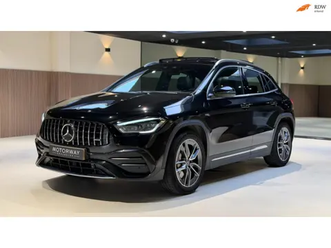 Mercedes-Benz GLA-klasse AMG 35 4MATIC PANO|MEMORY|CAMERA|STOELVERWARMING|ACC