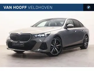 BMW 5 Serie 530e M Sport Automaat / Panoramadak / Adaptieve LED / Parking Assistant Plus / Comfort A
