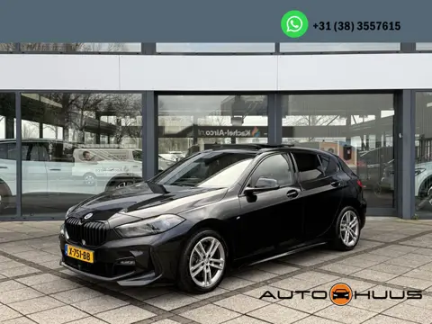 BMW 1-serie 118i Aut. M-Sport Edition | Panorama | Camera | Sport Stoelen | Sfeer Verlichting | Appl