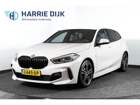 BMW 1-serie 118i 140 PK High Executive M Sport | Dig. Cockpit | Cruise | PDC | ECC | NAV + App. Conn