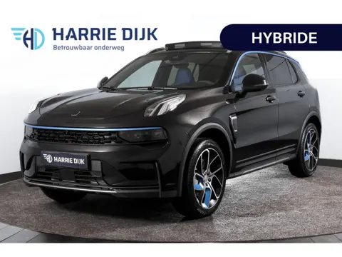 Lynk & Co 01 1.5 PHEV 261PK MY24 | Donkere hemel | 7.4 kWh Boordlader | Stoel-+Stuurverw. | 360 Came