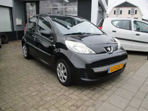 Peugeot 107 1.0-12V Sublime (bj 2010)