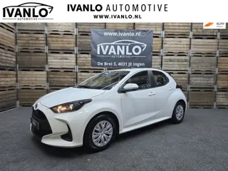 Toyota Yaris 1.5 Hybrid Active Camera CLima Cruise Bluetooth