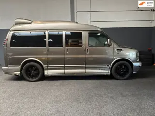 GMC GMC SAVANNA 1500 CAMPER LPG