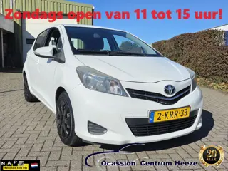Toyota Yaris 1.3 VVT-i Asp AUT! Camera! Dealeronderhoud! Trekhaak! Zondag OPEN!