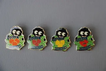 Robertson - Vintage - vier Golly pins collector club fruit