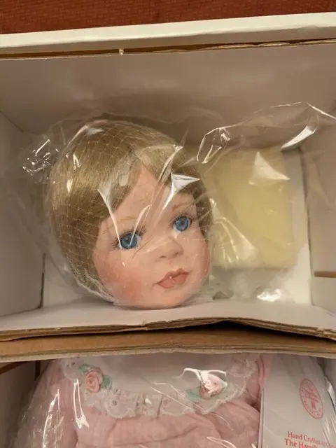 The Hamilton Collection - 0193 B - Pop Hannie/Honey by