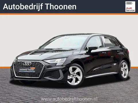 Audi A3 Sportback 40 TFSI e S-line | Camera | Stoelverwarming