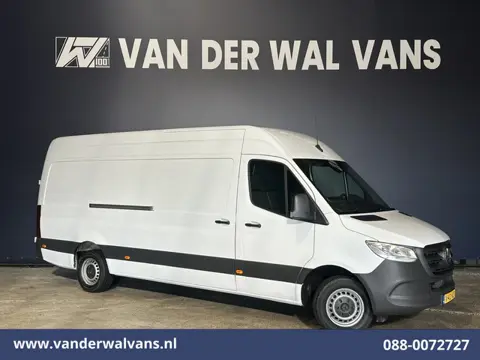 Mercedes-Benz Sprinter 315 CDI 150pk L3H2 Euro6 Airco | Camera | Navigatie | Apple Carplay | Trekhaa
