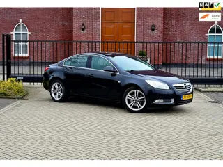 Opel Insignia 1.8 Edition / Airco / 6 bak / Navi / Camera / Pdc / Nap