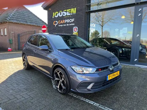 VOLKSWAGEN POLO 1.0 TSI LIFE R LINE