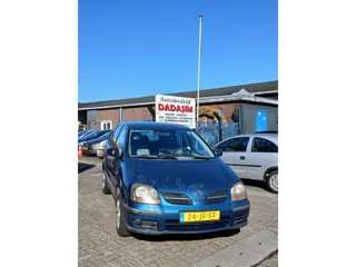 Nissan Almera Tino 1.8