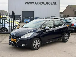 Peugeot 208 1.2 VTi Allure 5-DEURS, 150.673 KM NAP, AIRCO(CLIMA), CRUISE CONTROL, PARKEERSENSOREN, B