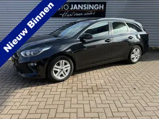 Kia Ceed Sportswagon 1.5!! T-GDi DynamicLine met 1400 kg trekgewicht! | Camera | Trekhaak | Navi | C