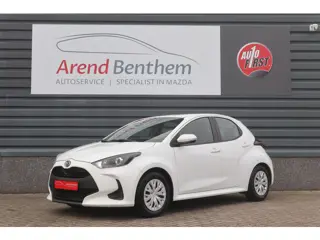 Toyota Yaris Mazda 2 Hybrid 1.5 Prime-line Clima / Cruise / Apple - Android / Audio