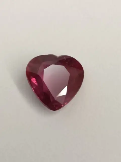 Rood Robijn - 2.01 ct