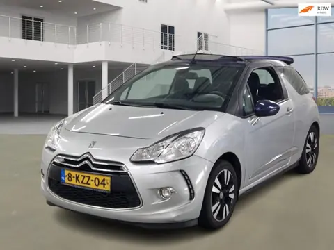 Citroen DS3 Cabrio 1.2 VTi Chic NAVI PSENSOR CRUISE TREKHAAK