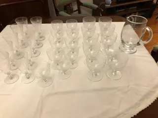 Baccarat - Kristallen glazen (31) - Kristal