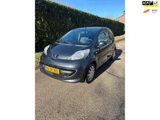 Peugeot 107 1.0-12V XS 46000 km NAP apk maart 2027