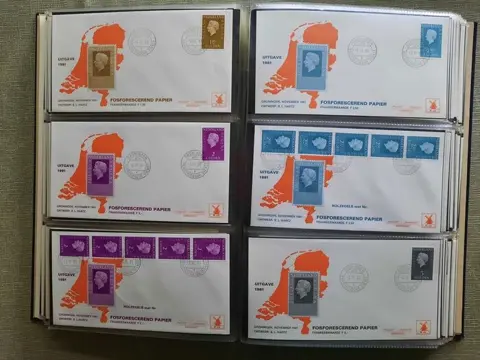 Nederland 1962/2013 - Verzameling W-enveloppen e.a. in 2 PSIII albums