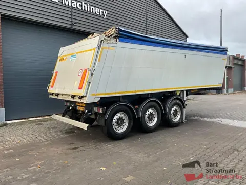 Wielton NW-3 26m3 kippertrailer 3 assig met afdekzeil, as 1 liftas. BS1753