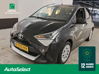Toyota Aygo 1.0 VVT-i 72pk x-play | Navigatie via Apple CarPlay / Android auto | Camera | Airconditi