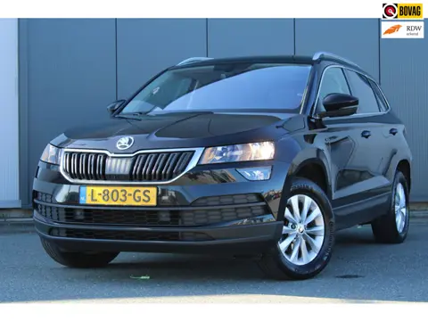 Skoda Karoq 1.5 TSI ACT Business Edition, Automaat, Navigatie, Stoelverwarming, Trekhaak, Camera, Pa