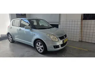 Suzuki Swift 1.3 Shogun