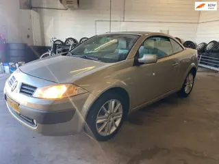 Renault Mégane Coupé-Cabriolet 2.0-16V Privilège Luxe