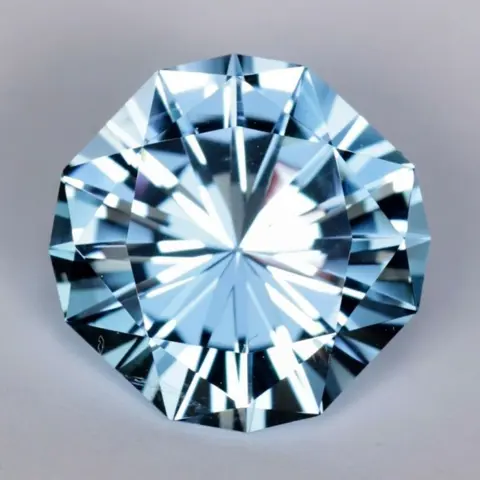 Precisie gesneden topaas - 10.18 ct