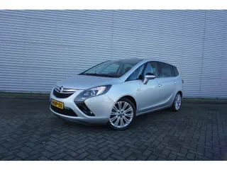 Opel Zafira Tourer 1.4 Cosmo 7persoons - Airco / Navi / Cruise / Pano / Parkeers. / Trekhaak / Lm ve