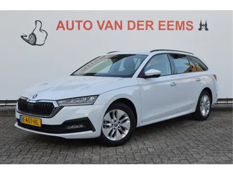 Škoda Octavia Combi 1.0 TSI Busn. Ed. NL-auto / Led verl. / Apple,android / Virtual dash.