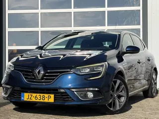 Renault Mégane 1.2 TCe Bose 131pk | Achteruitrijcamera | Bluetooth | Cruise control | Dab | Lederen 