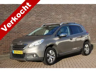 Peugeot 2008 1.2 PureTech Allure, Panoramadak, leder/stof, navigatie, PDC