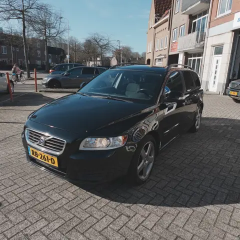 VOLVO V50 2.4 D5 EDITION II KINETIC