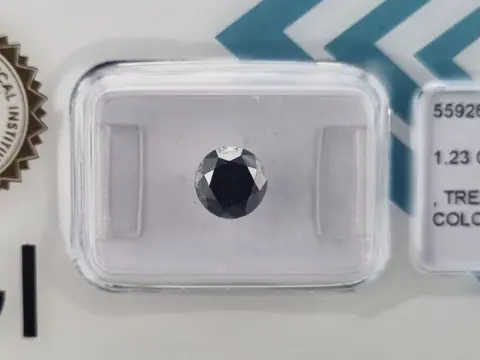 1 pcs Diamant - 1.23 ct - Briljant - ** NO RESERVE PRICE **