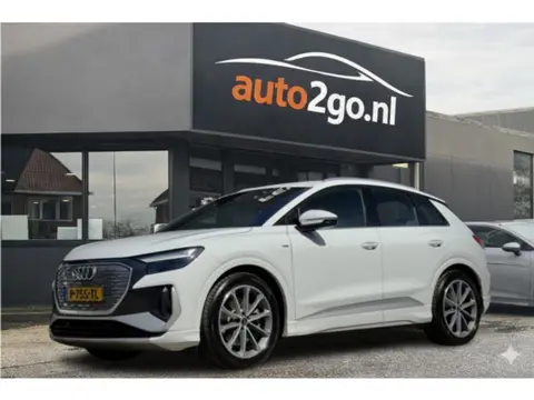 Audi Q4 e-tron 40 3xS-LINE 77 kWh 89,6%SOH LEDER 20 INCHE-LMV CAMERA-360 DIGI-DASH NAVI LED PDC