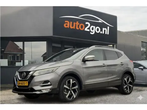 Nissan QASHQAI 1.2 AUT TEKNA+ PANODAK DESIGNO-LEDER NAVI CAMERA LED LMV PDC