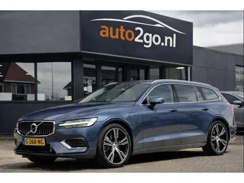 Volvo V60 2.0 T8 AUT8 TWIN ENGINE AWD INSCRIPTION 304PK. PANODAK LEDER NAVI CAMERA DIGI-DASH APPLE-C