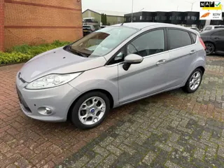 Ford Fiesta 1.6 TDCi ECOnetic Titanium, Leder, Navi, Trekhaak, PDC V+A