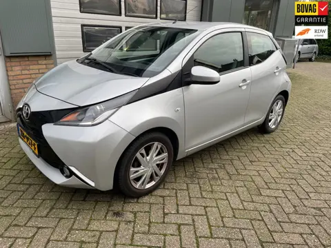 Toyota Aygo 1.0 VVT-i x-cite