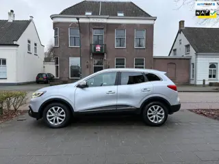 Renault Kadjar 1.2 TCe Intens EERSTE EIGENAAR DEALER ONDERHOUDEN MEI LAATSTE BEURT GEHAD