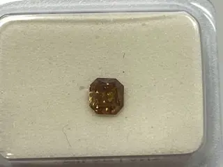 1 pcs Diamant - 0.26 ct - Radiant - No reserve price, fancy