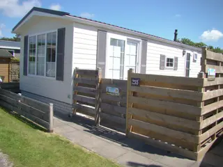 Comfortabel chalet ideaal gelegen vlakbij het bos in De Koog